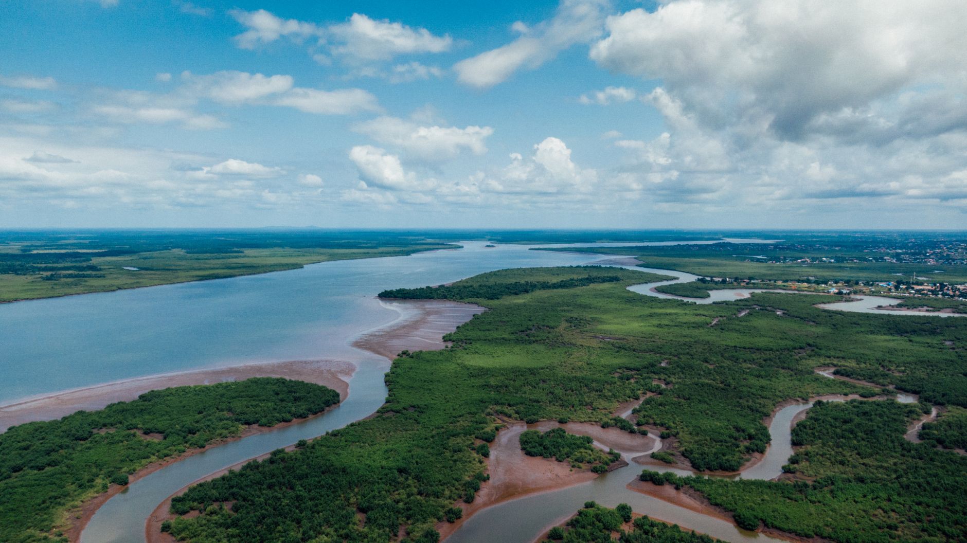 Vista panorâmica da histórica Ilha de Moçambique e sua arquitetura secular
