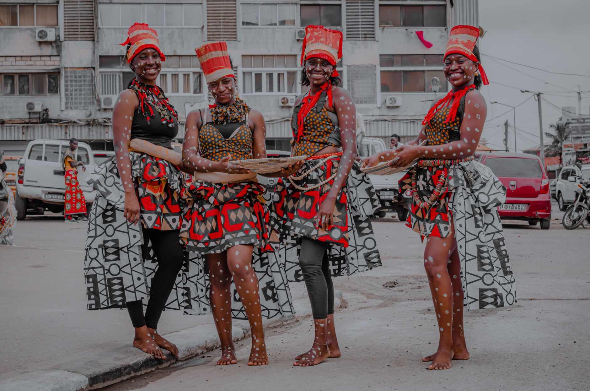 Festival cultural tradicional em Mocambique com dancas tipicas