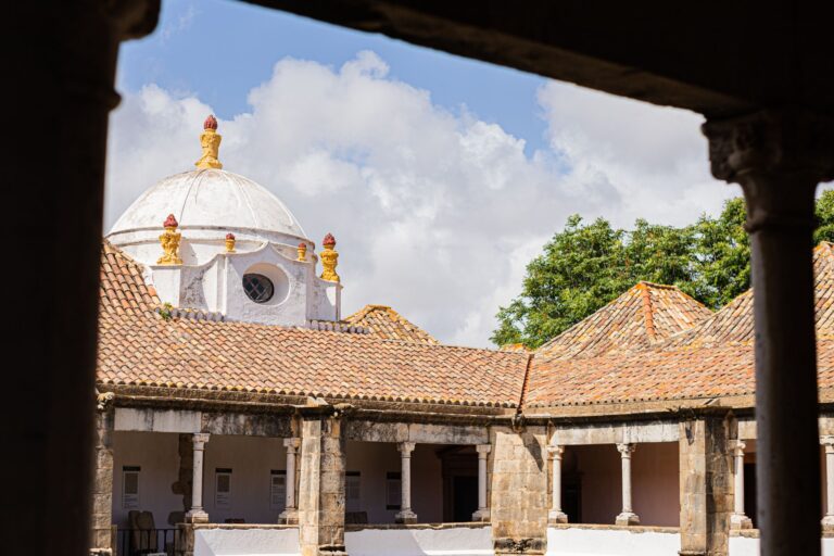 Pousada histórica com arquitetura colonial na Ilha de Moçambique