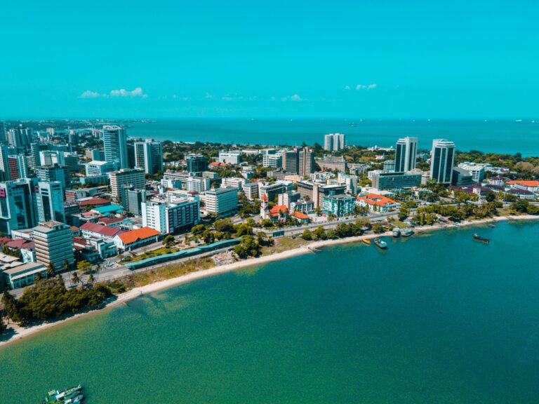Vista panoramica da cidade de Maputo em Mocambique com a Avenida Julius Nyerere